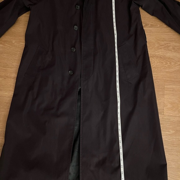 Claiborne Men's Black Coat, Vintage, Timeless Everyday Style - Picture 5 of 13